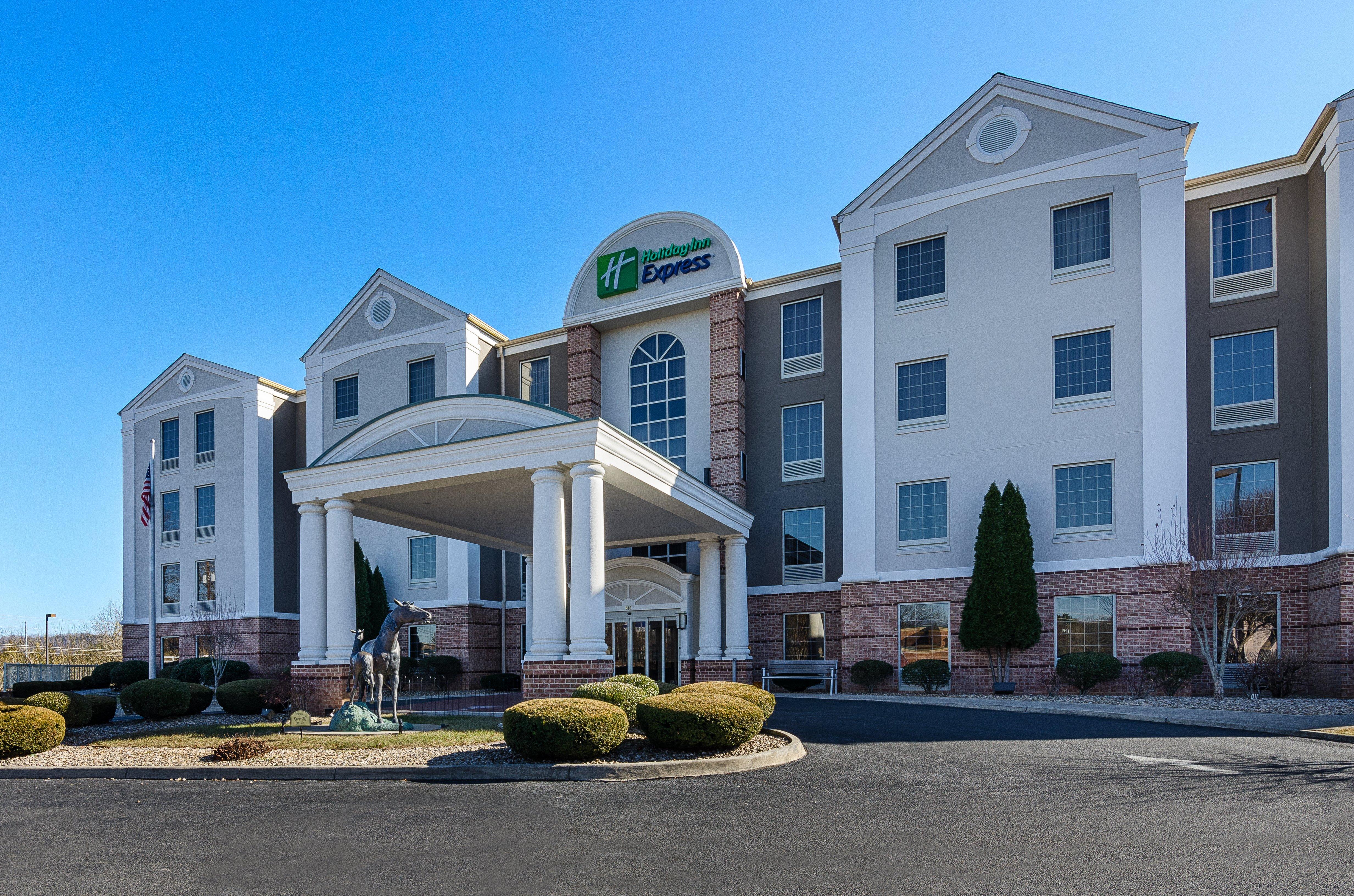 Holiday Inn Express Lexington Exterior photo