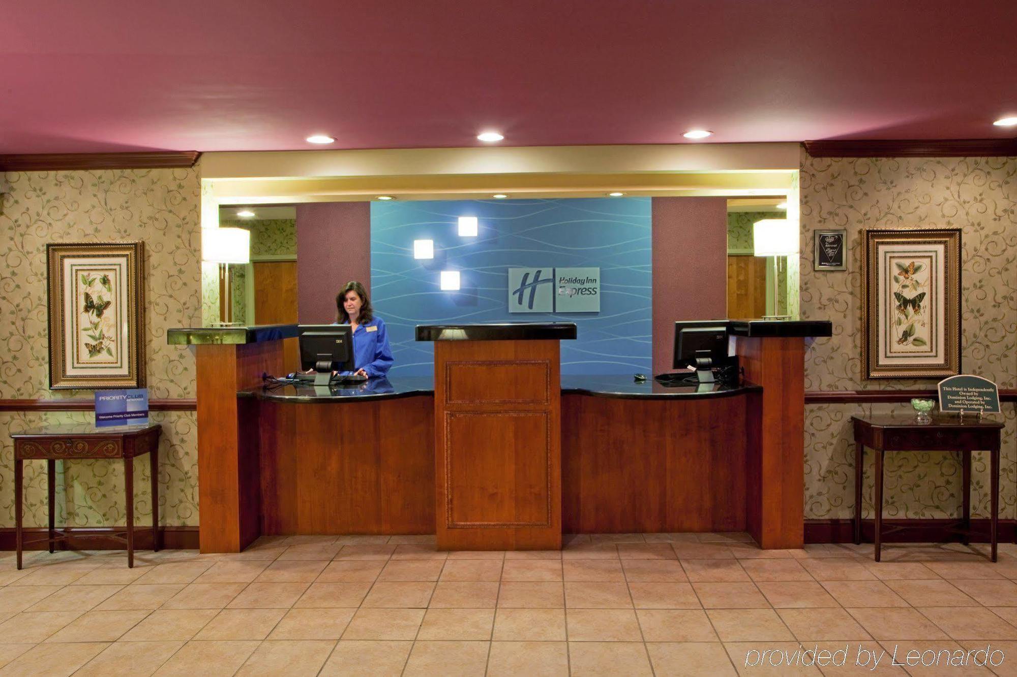 Holiday Inn Express Lexington Interior photo